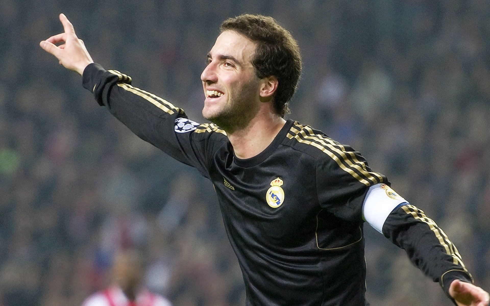 体育新闻中心承办体育新闻专业竞赛活动，体育新闻评选